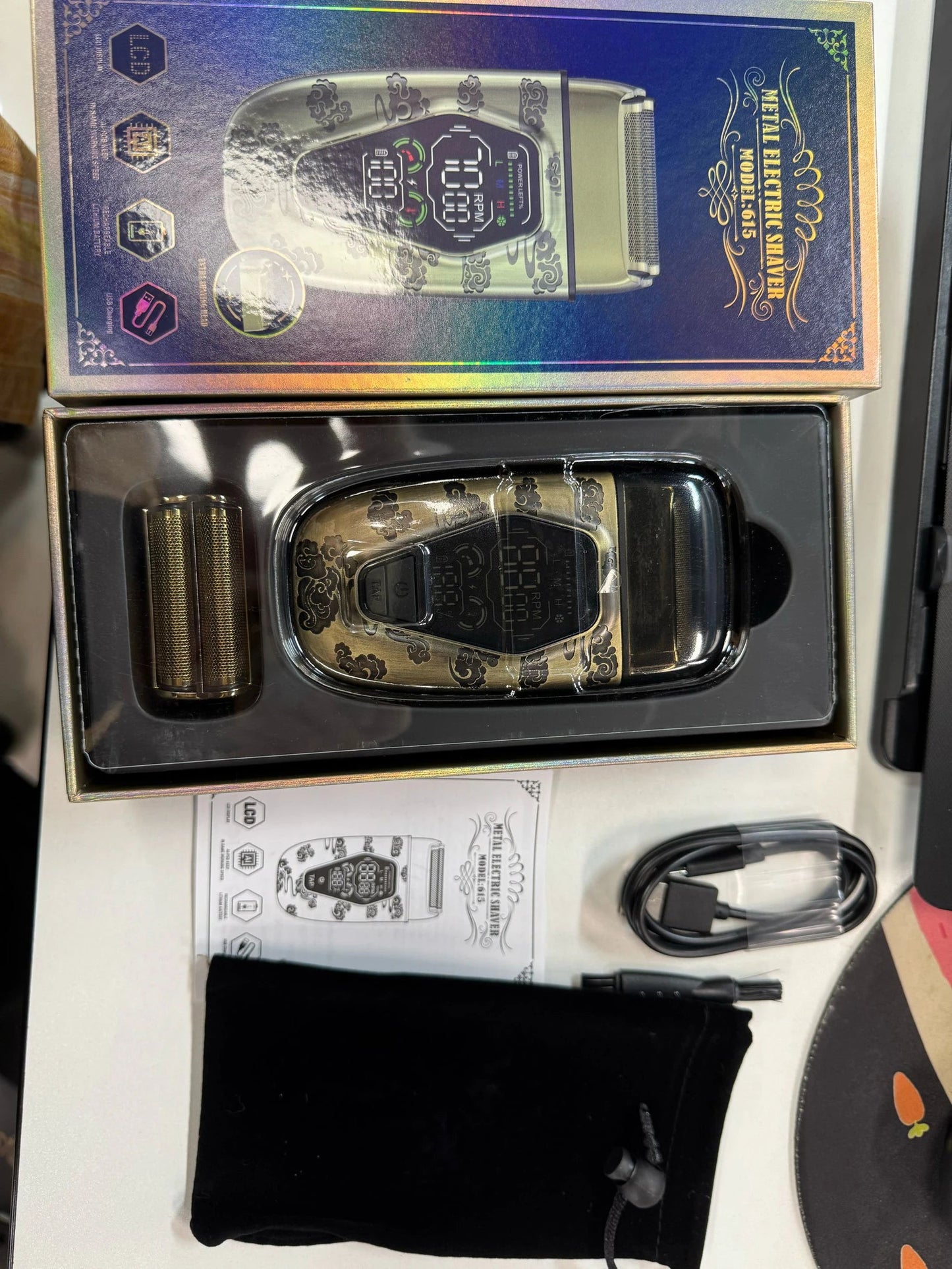 Men Razor Bald Head Hairdresser Digital Display Electric Reciprocating Razor Three speeds Metal LCD Power Display Shaving Device