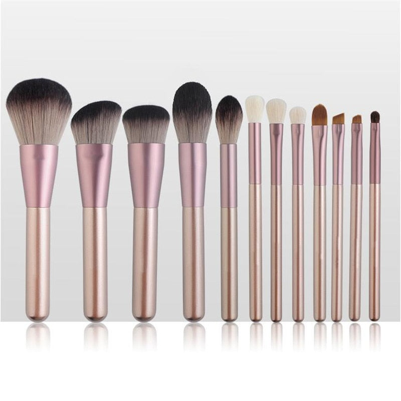 12pcs Grapes Makeup Brushes Set Microcrystalline Silk Cosmetic Bag Foundation Concealer Blush Shading Eyeshadow Beauty